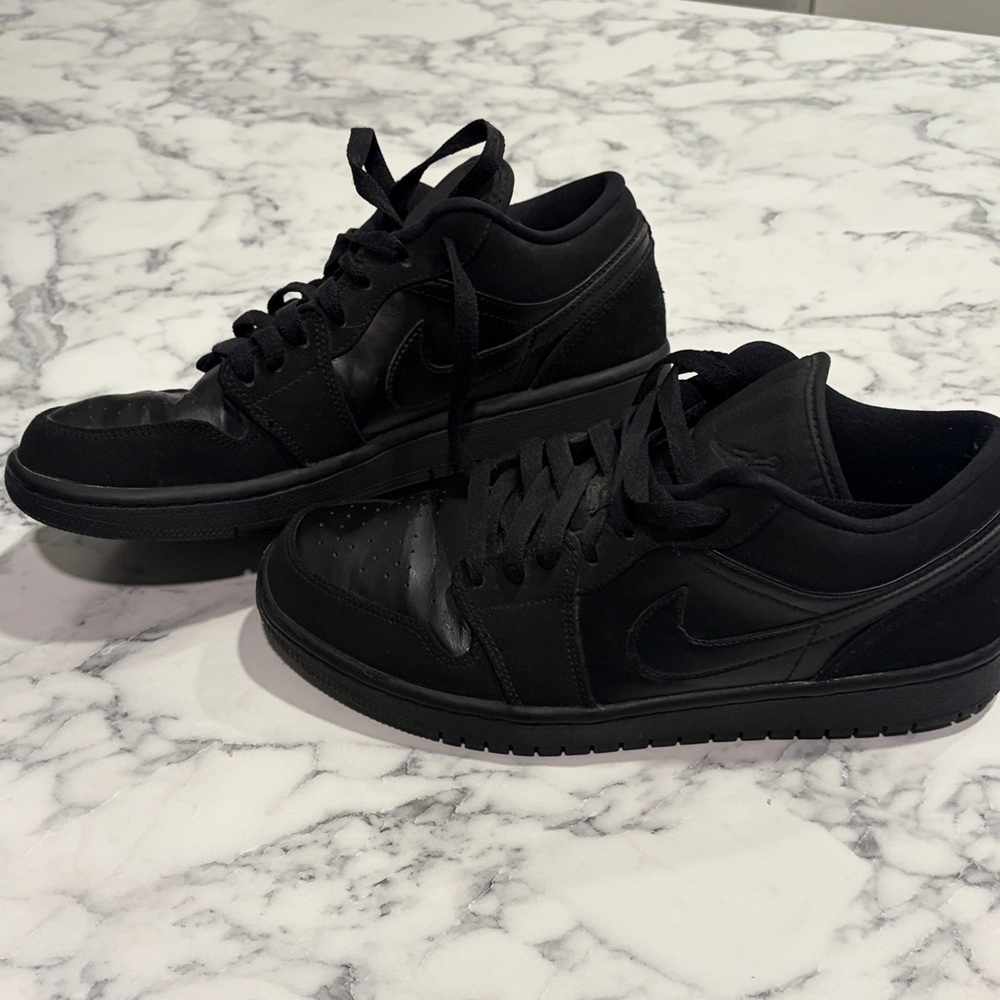 Men’s Nike Black Sneakers